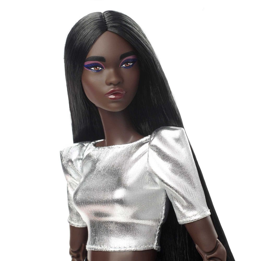 Barbie Signature Barbie Looks Doll (Tall, Dark Brown)